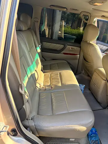 2005 Toyota LAND CRUISER photo 4