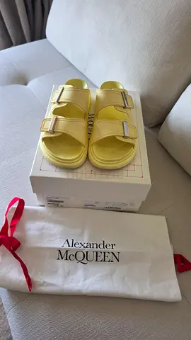 Alexander Mcqueen sandals 40