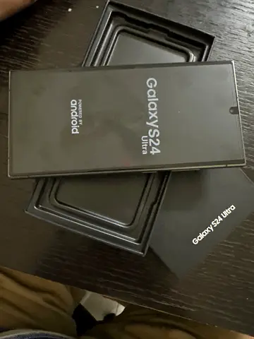 Samsung Galaxy S24 Ultra - Boxed (Like New) only open not use