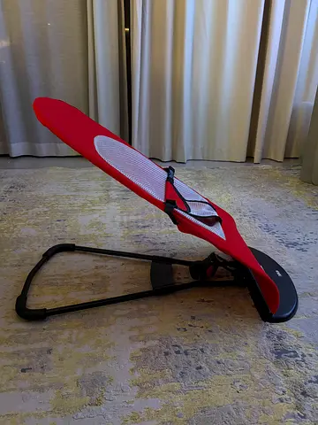 Red baby bouncer / rocker in good condition