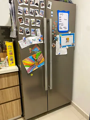 Bosch Side By Side refrigerator freezer