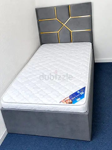 Brand new single 90x190 velvet bed including mattress available