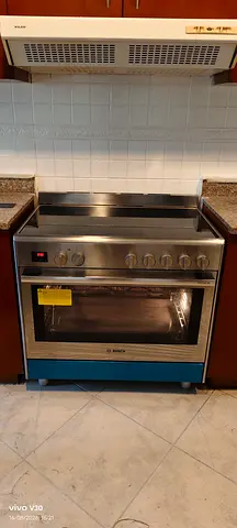 Free delivery Bosch series 8 latest version electric ceramic cooker 90 cm - Good Condition