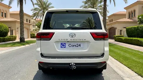 2024 Toyota LAND CRUISER photo 4