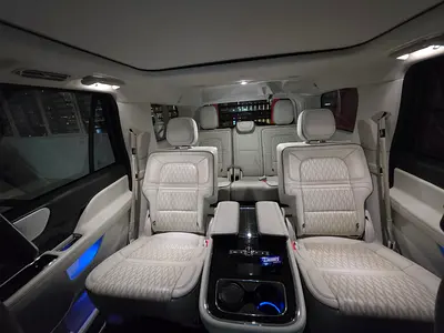 صورة 7 لـ 2021 Lincoln NAVIGATOR