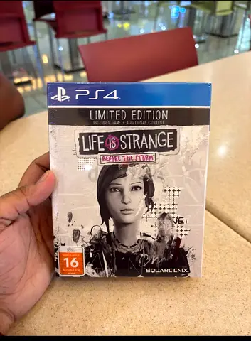 Iife is strange LIMITED EDITION