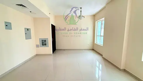غرفتين وصاله الممزر مع باركينج مجاني بلكونه خزائن بالحائط اطلاله مفتوحه موقع مميز بالقرب من قصر الاواني علي مخرج دبي