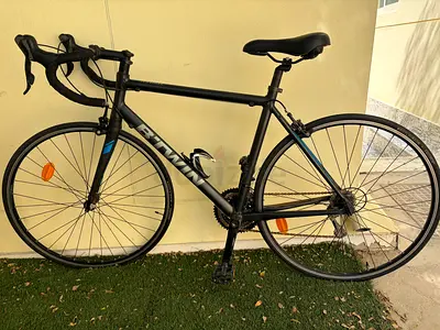 Road bike - B Twin Triban 3 (good condition)
