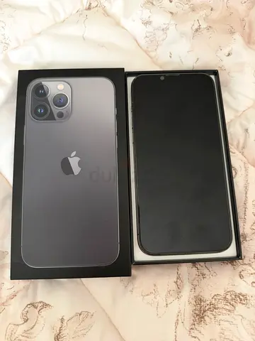 iPhone 13 Pro Max - Space Black (With Original Box and cable) - 256 GB - Perfect condition