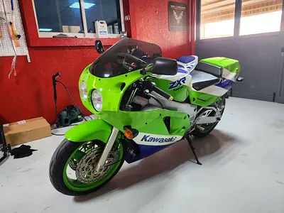 Kawasaki 750zxr