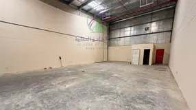 2000 sq ft warehouse in Industrial Area 18 with office & bathroom, storage allowed, close to main ro