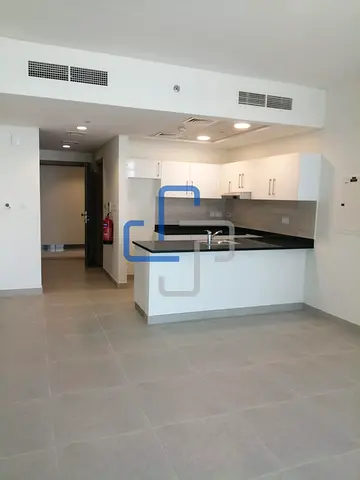 Vacant Studio | Prime Location | Stylish Living