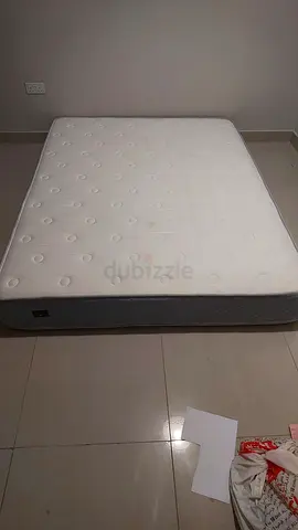 Queen size mattress in good condition - firm support