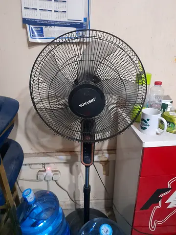 Standing Pedestal Fan - Good Working Condition