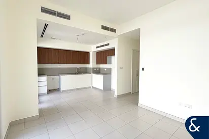 Parkside 2 | Spacious | Vacant | 3 Bed