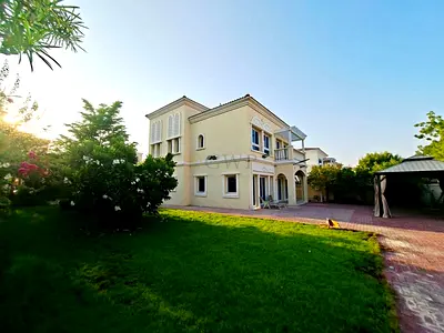 Upgraded Kitchen | Green Garden | Perfect Location