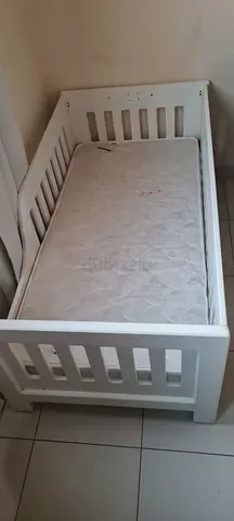 White Wooden Baby Crib with Mattress - Good Condition