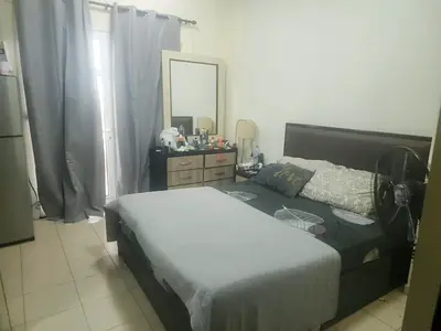Master Room for rent in Seasons Community JVC 3500