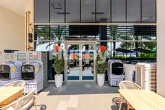 Beachfront Retail | Leased | Income Producing