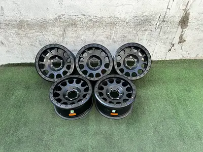 5x Original Method MR105 Beadlock size 17”