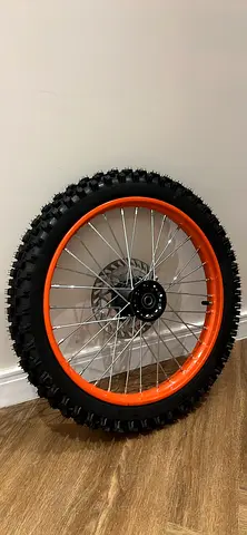 17 inch wheel cash and card accepted and no delivery’s (read description)