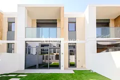 Vacant 3BR + Maid | Spacious Layout | Unfurnished