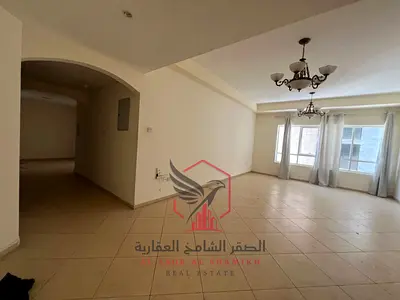 للإيجار السنوي في المجاز3: غرفتين وصالة وغرفة خادمة ماستر، 4 حمامات، باركن وجيم ومسبح مجاني، تكييف مركزي، إطلالة مفتوحة وتشطيب جديد وموقع حيوي ومميز.