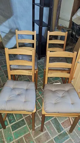 Ikea Set of 4 Wooden Dining Chairs table set with Cushions - Light Oak Finish