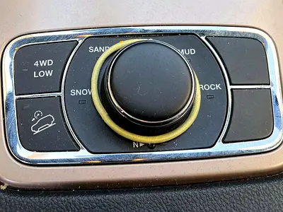 صورة مصغرة 14 لـ 2015 JEEP GRAND CHEROKEE