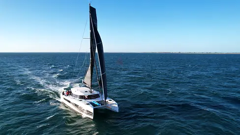 NAUTITECH 41 s _ PERFORMANCE WITHOUT COMPROMISE