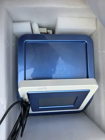 Compact benchtop lab device with touchscreen - good condition