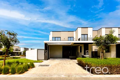 Fully Upgraded | Huge Plot | End Corner Unit