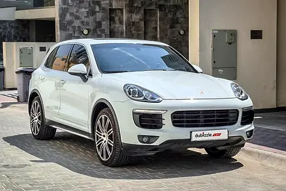 AED 3769/month | 2015 Porsche Cayenne | GCC Specs | Ref#526455