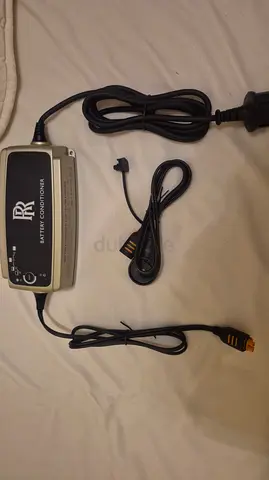 Charger for rolls ryce