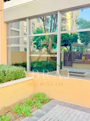 Levish 1bhk 2washroom with stady room with balcony Waldrop cover parking gym pool kids play AERA al