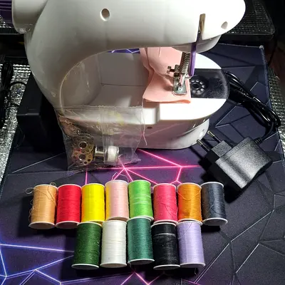 ​Compact Electric Sewing Machine + Thread Set