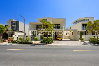 Huge Layout | Lake View | Pool Option