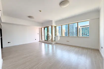 1BR |High Floor | Side Marina View