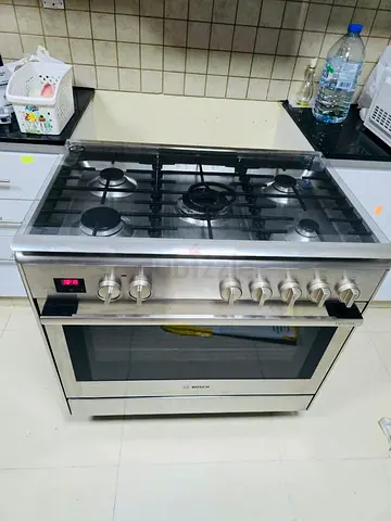Bosch serie 8 five burner top gas oven electric latest model perfect working condition