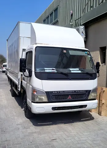 2012 Mitsubishi Fuso Canter Box Truck | Single Owner | 280000 KM