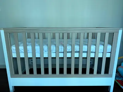 Baby crib / Cot Bed