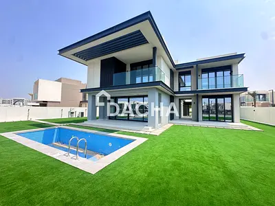 CORNER | LARGE PLOT | LANDSCAPED | READY