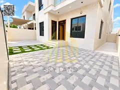 Luxury villa with central air conditioning and 5 master bedrooms. Price includes registration and ow
