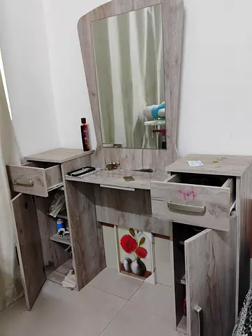 Light wood dressing table with mirror and storage - good condition