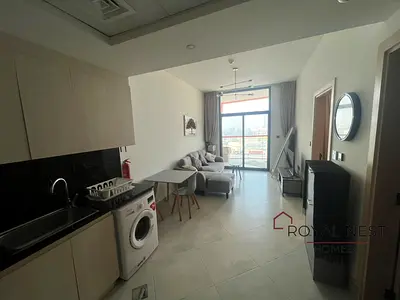 Fully Furnihsed | Vacant | Mid Floor