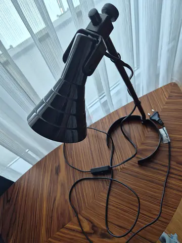 Table lamp