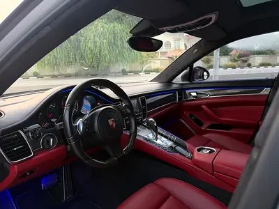صورة 3 لـ 2014 Porsche PANAMERA