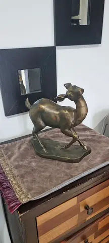 Bronze-Patina Gazelle Sculpture - Decorative Collectible