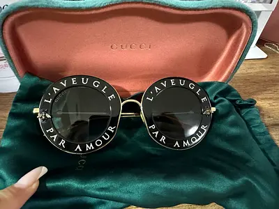 Authentic Gucci Round Bee Sunglasses — Black & Gold with Case