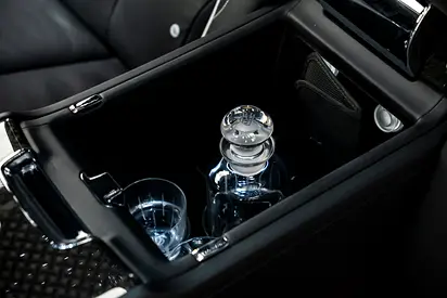 2025 ROLLS-ROYCE CULLINAN — миниатюра 18